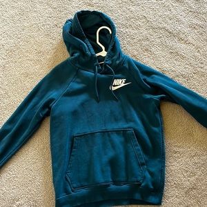 Nike sweatshirt